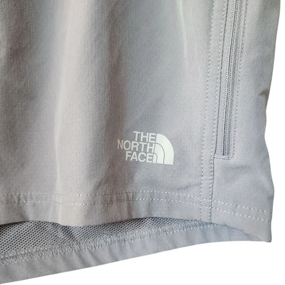 The North Face Men's Size 38 Meld Grey Rolling Sun FlashDry Shorts - Picture 5 of 13